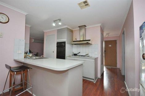 Property photo of 10 Edington Way Craigieburn VIC 3064