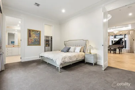 Property photo of 19 Head Street Balwyn VIC 3103