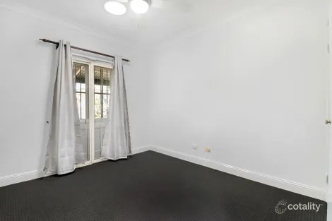 Property photo of 118 Goldsbrough Road Taringa QLD 4068