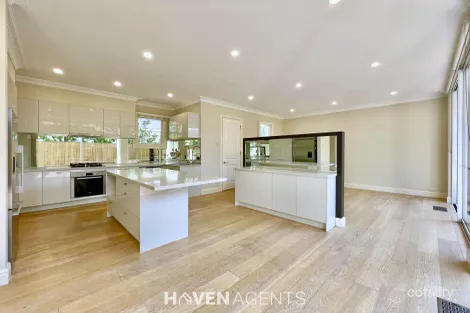 Property photo of 385 New Street Brighton VIC 3186