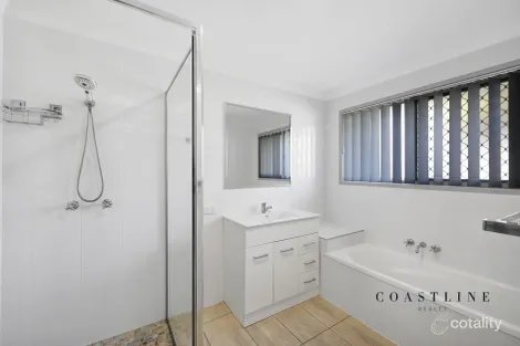 Property photo of 11 Shoreline Crescent Bargara QLD 4670