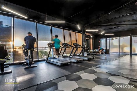 Property photo of 1702/100 Harbour Esplanade Docklands VIC 3008