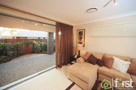 Property photo of 17 Carnarvon Crescent Fitzgibbon QLD 4018