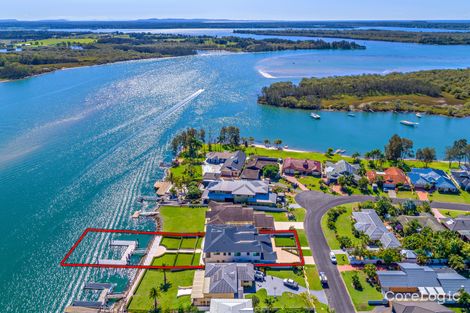 Property photo of 44 Palm Terrace Yamba NSW 2464