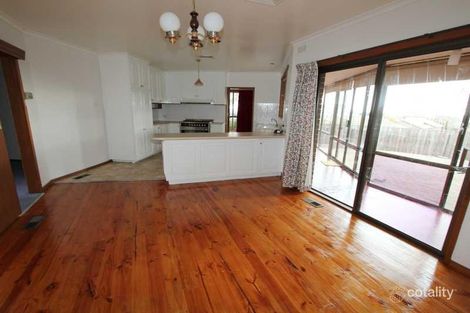 Property photo of 9 Lake View Court Ballarat North VIC 3350
