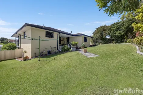 Property photo of 22 Marlin Drive South West Rocks NSW 2431