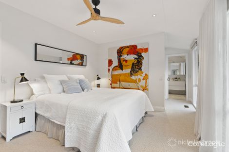 Property photo of 35 Granya Grove Mount Eliza VIC 3930