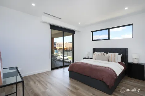 Property photo of 1 Selene Way Greenvale VIC 3059