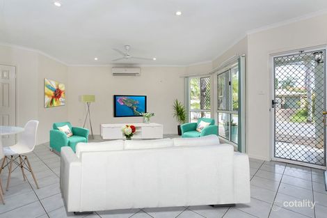 Property photo of 9 Summerhill Drive Mooroobool QLD 4870