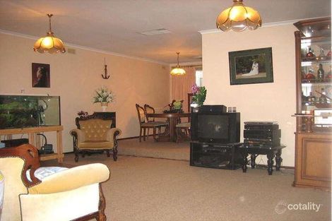Property photo of 5 Tarlee Drive Albanvale VIC 3021