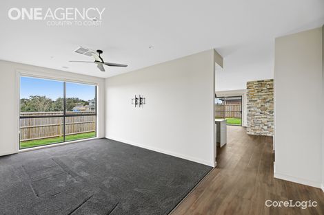 Property photo of 16 Paramount Drive Warragul VIC 3820
