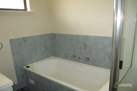 Property photo of 4 Willman Place South Bathurst NSW 2795