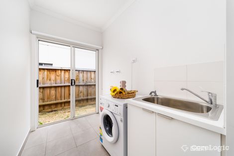 Property photo of 13 Abbots Avenue Williams Landing VIC 3027