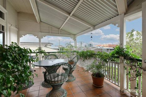 Property photo of 23 Chermside Street Teneriffe QLD 4005