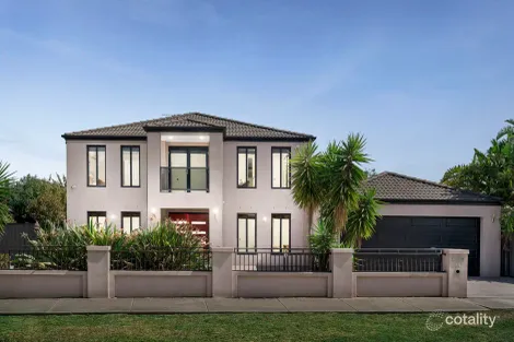 14 CHARTWELL CRES, DERRIMUT, VIC 3026