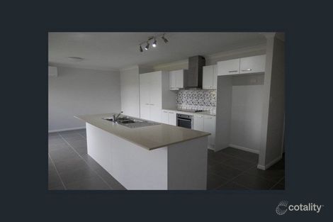 Property photo of 84 Sovereign Drive Deebing Heights QLD 4306