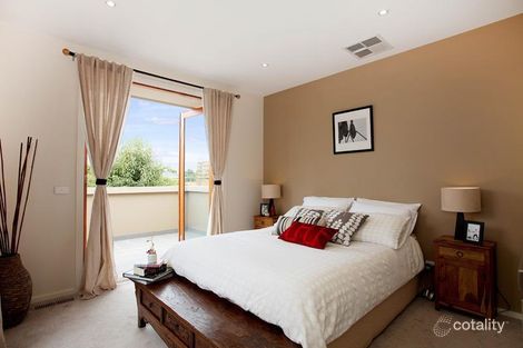 Property photo of 28 Roydon Street Hampton East VIC 3188