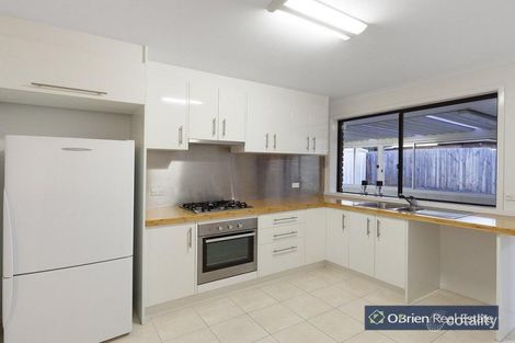 Property photo of 40 Grove End Road Endeavour Hills VIC 3802