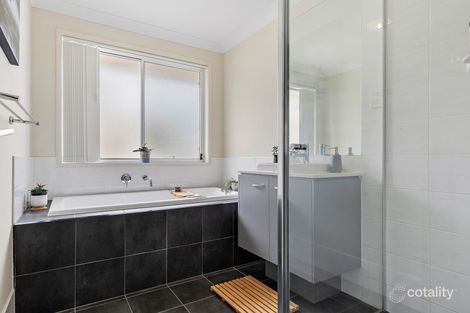 10 Brindabella St, Newport, QLD 4020