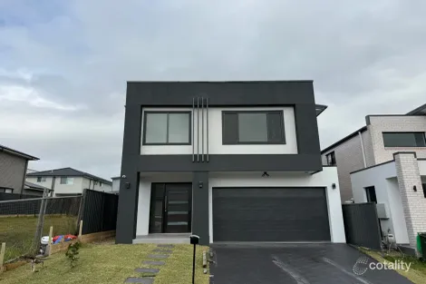 12 Corkwood St, Denham Court, NSW 2565