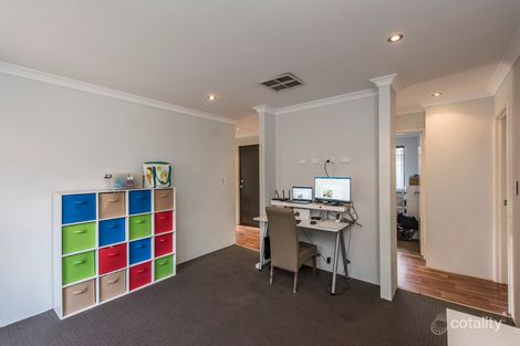 Property photo of 99 Boomerang Loop Banksia Grove WA 6031
