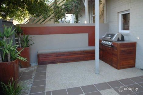 Property photo of 1/1 Meredith Street Elwood VIC 3184