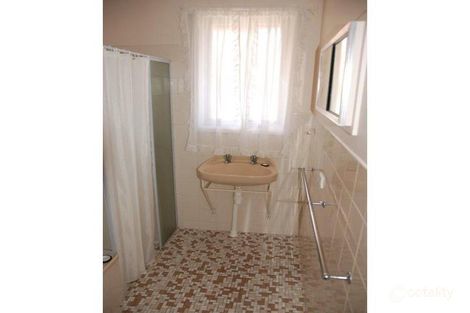 Property photo of 19 Linger Crescent Elizabeth Downs SA 5113