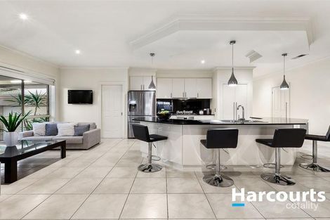 Property photo of 5 Maison Terrace South Morang VIC 3752