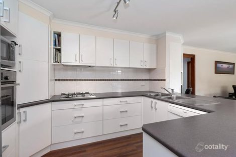 Property photo of 11 Louise Court Skye VIC 3977