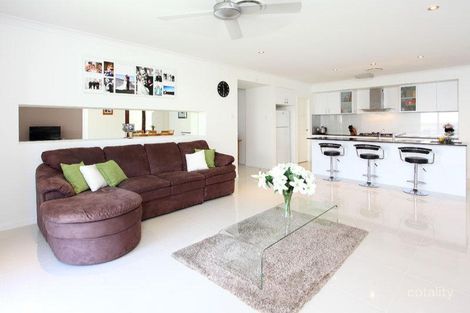 Property photo of 15 Seeana Crescent Bridgeman Downs QLD 4035