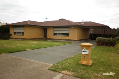 37 Robin St, Port Noarlunga South, SA 5167