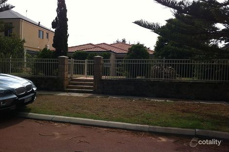 Property photo of 28 Halmstad Circle Mindarie WA 6030