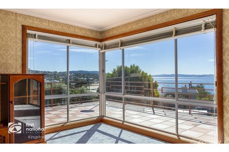 109 Wells Pde, Blackmans Bay, TAS 7052