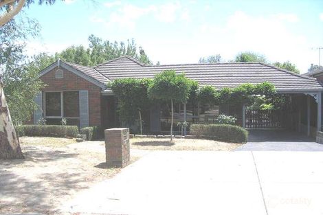 Property photo of 5 Oscar Court Berwick VIC 3806