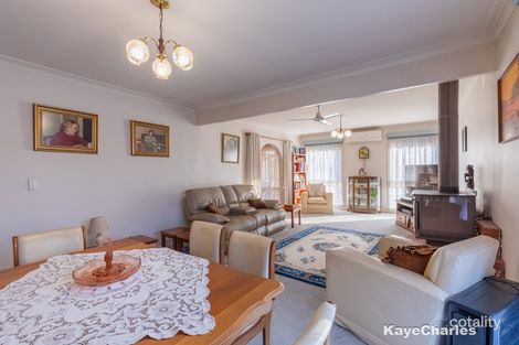 Property photo of 8 Paul Grove Beaconsfield Upper VIC 3808