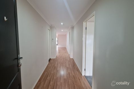 Property photo of 24 Calypso Crescent Point Cook VIC 3030