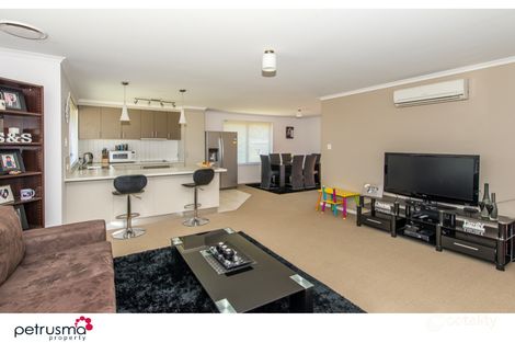 Property photo of 2/20 Amaroo Road Austins Ferry TAS 7011
