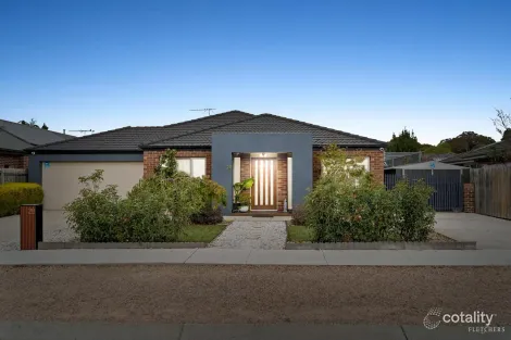 Property photo of 28 Aviemore Way Point Cook VIC 3030