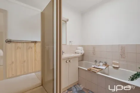 Property photo of 78 Simpson Street Ballan VIC 3342