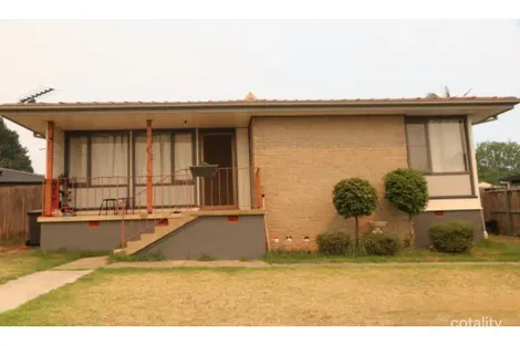9 Riverside Dr, Airds, NSW 2560