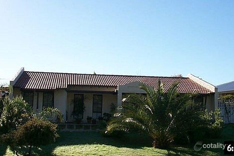 Property photo of 11 Waldron Boulevard Greenfields WA 6210