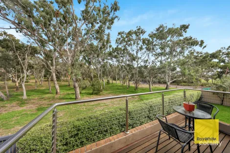 Property photo of 6 Sapling Place Mernda VIC 3754