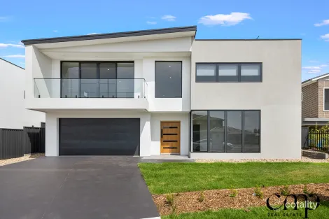 94 Doncaster Ave, Claremont Meadows, NSW 2747