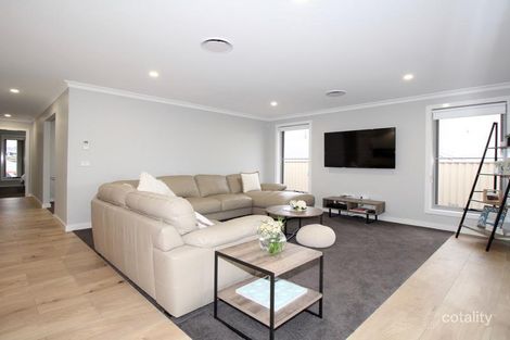 Property photo of 7 Redding Drive Kelso NSW 2795