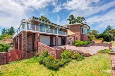 160 Macquarie Gr, Caves Beach, NSW 2281