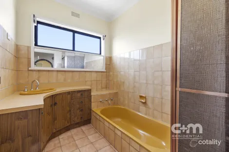 Property photo of 14 Halsbury Street Hadfield VIC 3046