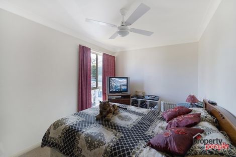 Property photo of 34 Grevillea Crescent Macquarie Fields NSW 2564