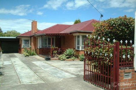 Property photo of 2 Maureen Crescent Noble Park VIC 3174