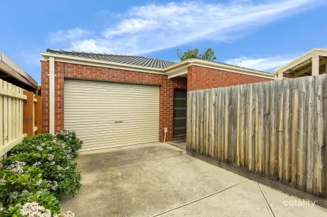 Property photo of 2/2 Wilson Crescent Hoppers Crossing VIC 3029