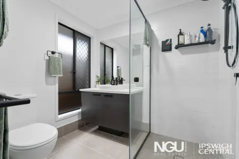 Property photo of 41 Burrum Drive Ripley QLD 4306